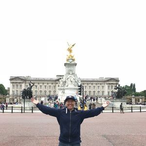 Meet your Posher, Francis